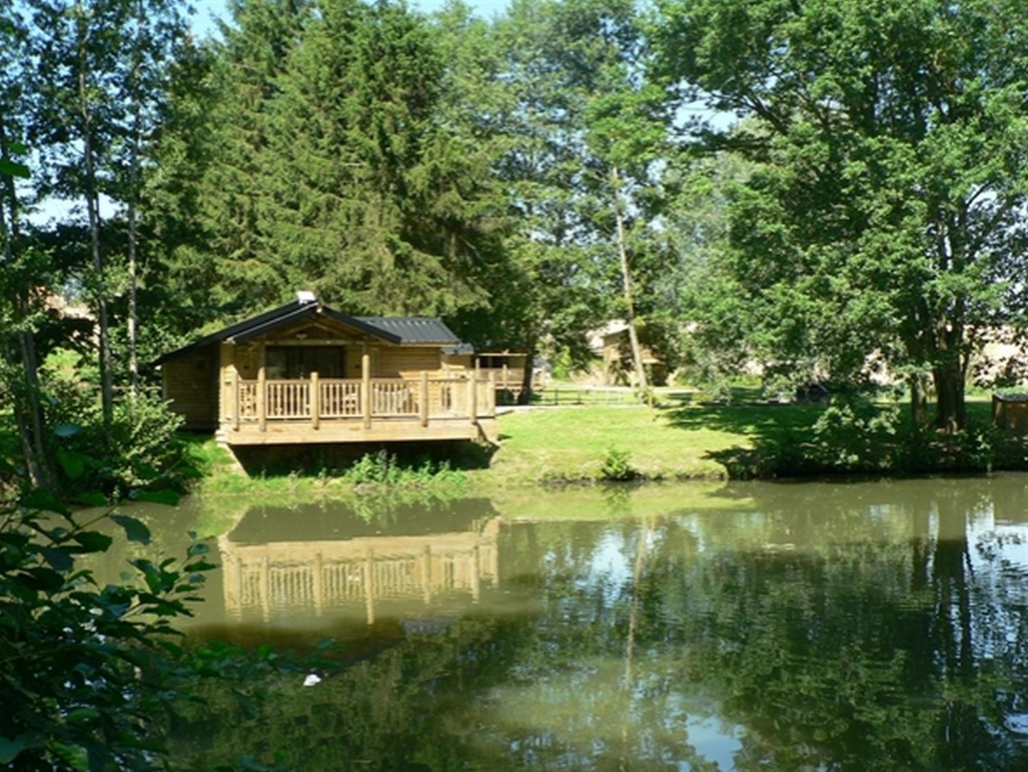 Etangs Du Moulin Hotel Suzy Luaran gambar